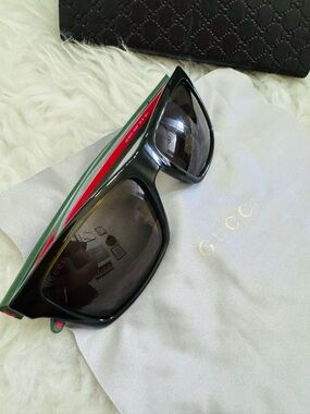 Gucci Black Frame Sunglasses with Cherryline Temples